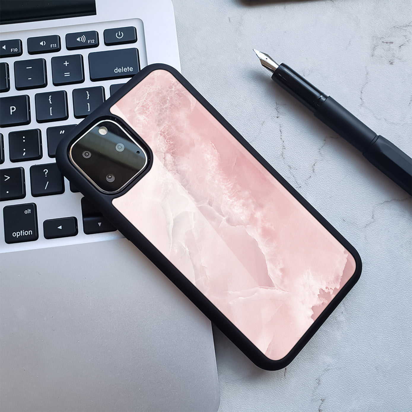 Marbled mobile case Marbled mobile case